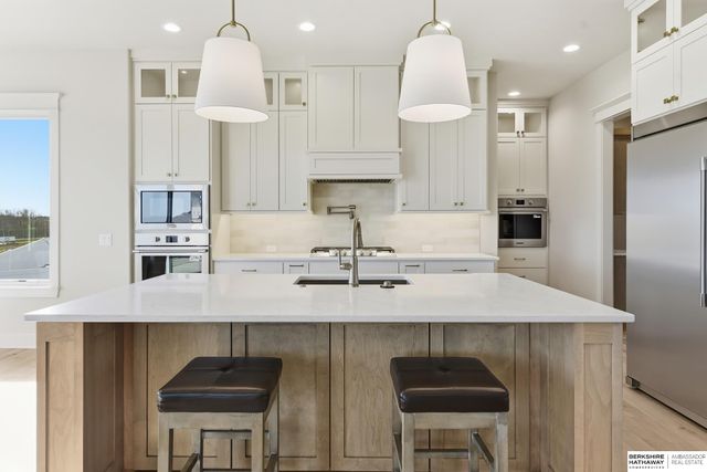 10109 Laramie Street, Papillion, NE 68046