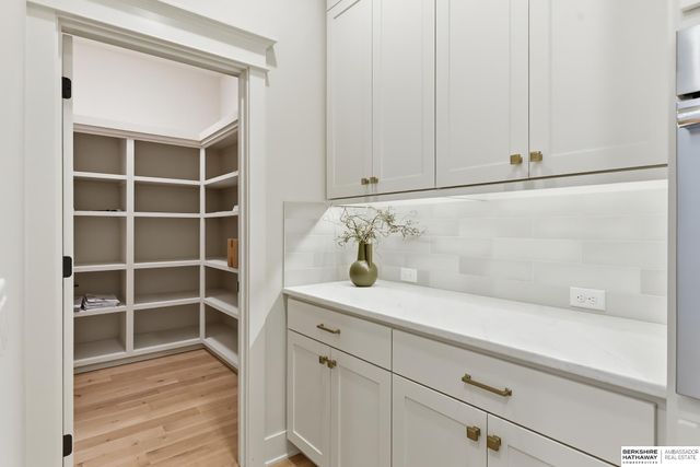 10109 Laramie Street, Papillion, NE 68046