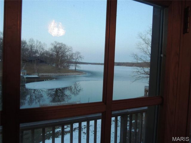 6 Willow Circle Drive, Greenville, IL 62246