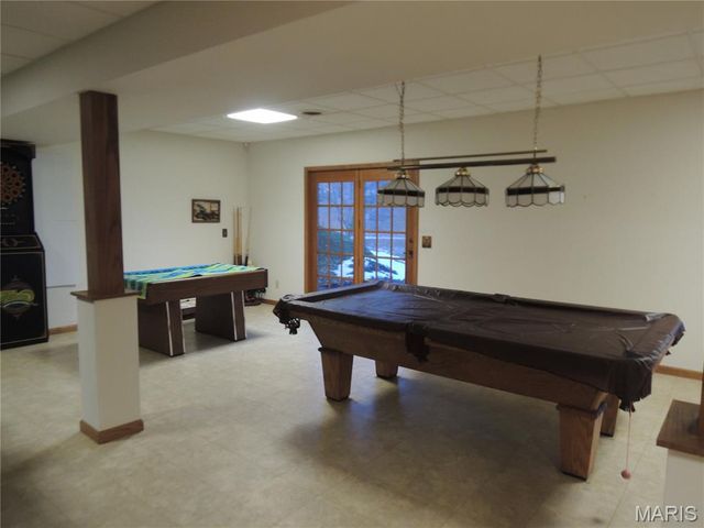 6 Willow Circle Drive, Greenville, IL 62246