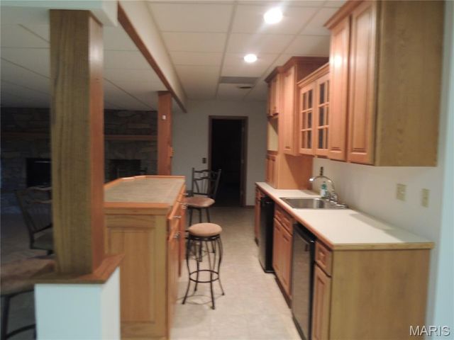 6 Willow Circle Drive, Greenville, IL 62246