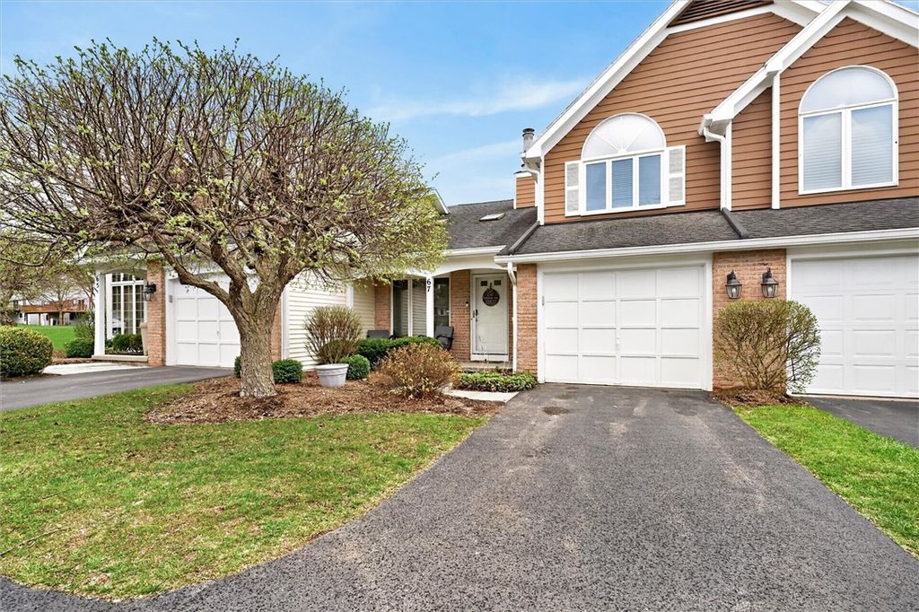 67 Eaglesfield Way, Perinton, NY 14450