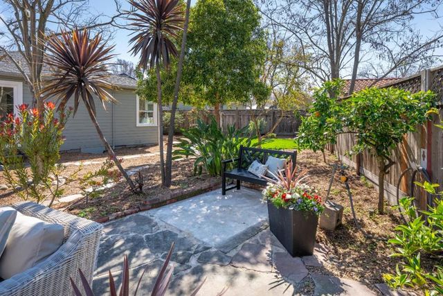 3 Delmar Court, Redwood City, CA 94063