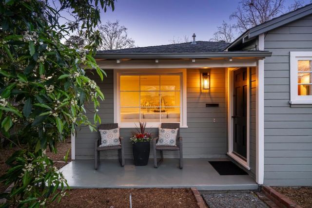 3 Delmar Court, Redwood City, CA 94063