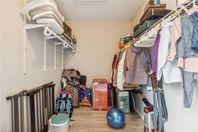 4175 Thalia Station Cir Unit 204, Virginia Beach, VA 23452