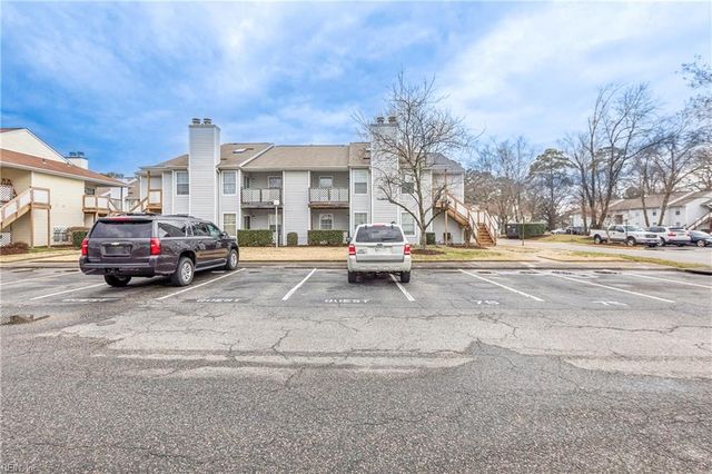 4175 Thalia Station Cir Unit 204, Virginia Beach, VA 23452
