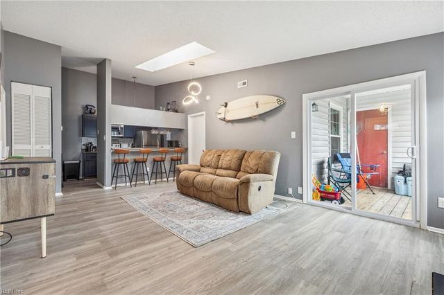 4175 Thalia Station Cir Unit 204, Virginia Beach, VA 23452