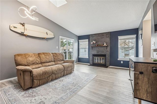 4175 Thalia Station Cir Unit 204, Virginia Beach, VA 23452