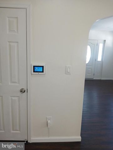 630 E PRICE ST, Philadelphia, PA 19144