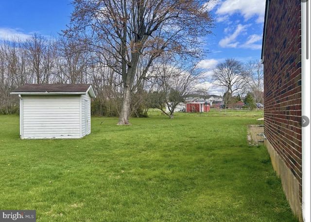 1215 MILLTOWN RD, Wilmington, DE 19808