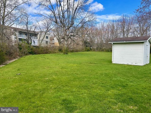 1215 MILLTOWN RD, Wilmington, DE 19808