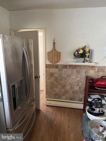 1215 MILLTOWN RD, Wilmington, DE 19808