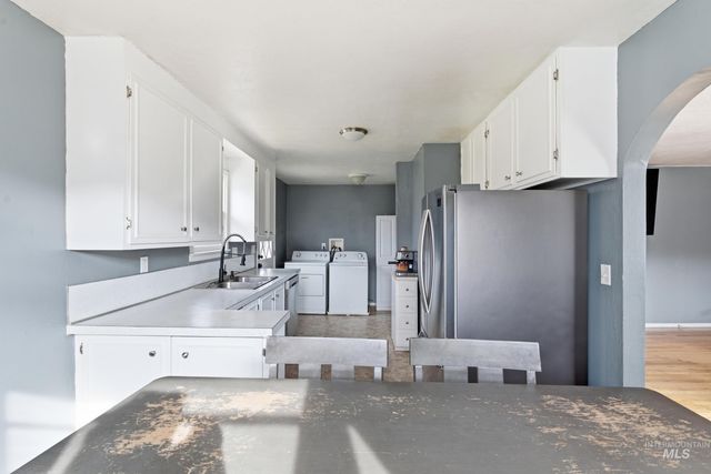 1815 S Ash Park Ln, Boise, ID 83709