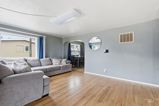 1815 S Ash Park Ln, Boise, ID 83709