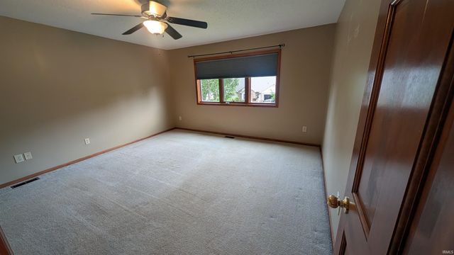 2725 Sweet Cider Road, Fort Wayne, IN 46818