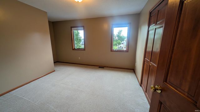 2725 Sweet Cider Road, Fort Wayne, IN 46818