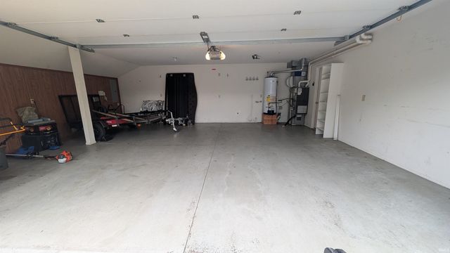 2725 Sweet Cider Road, Fort Wayne, IN 46818