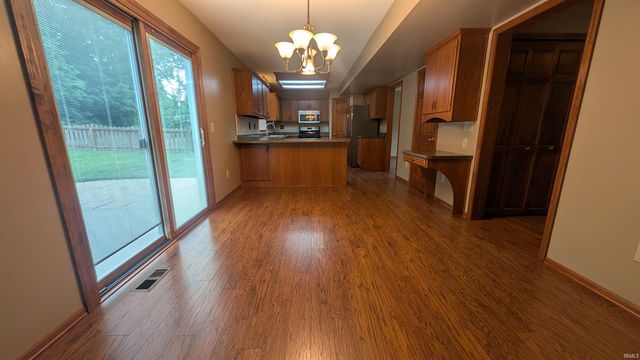 2725 Sweet Cider Road, Fort Wayne, IN 46818