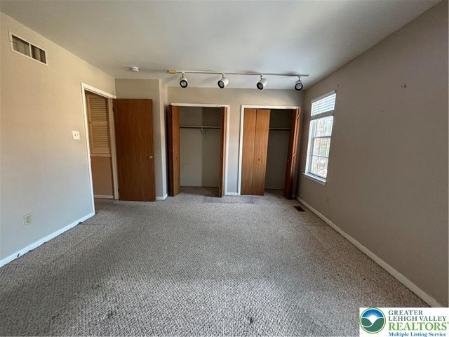 1896 Georgia Drive, Whitehall Twp, PA 18052