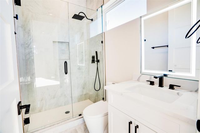 3611 S Versailles Avenue, Dallas, TX 75209