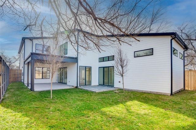 3611 S Versailles Avenue, Dallas, TX 75209