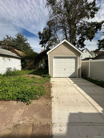 215-11 112 Avenue, Queens Village, NY 11429