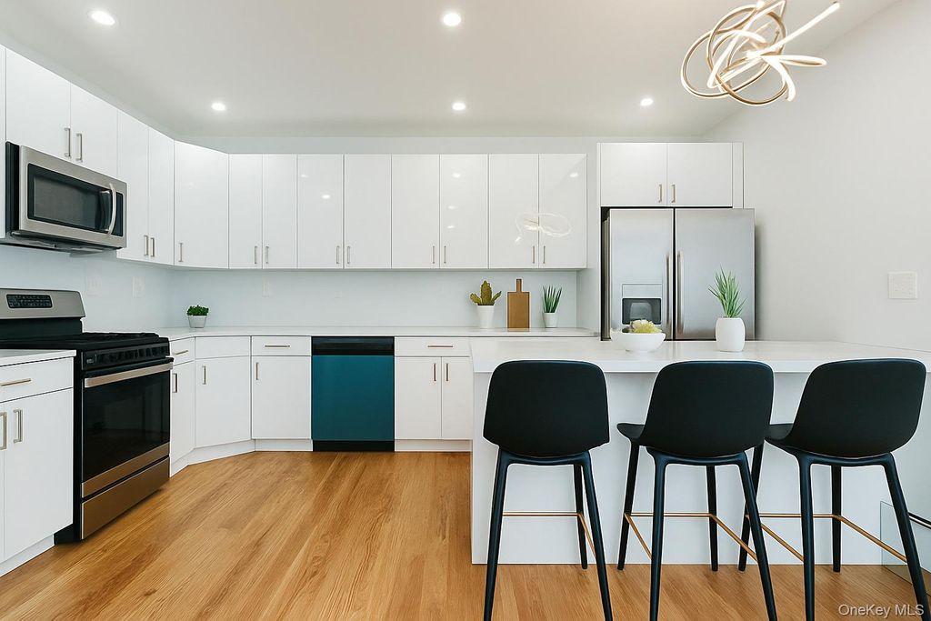 215-11 112 Avenue, Queens Village, NY 11429