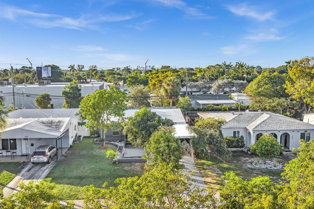 490 NE 51st Street, Oakland Park, FL 33334