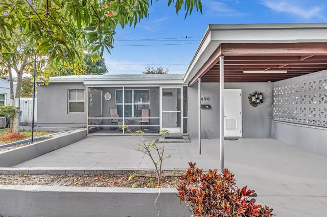 490 NE 51st Street, Oakland Park, FL 33334