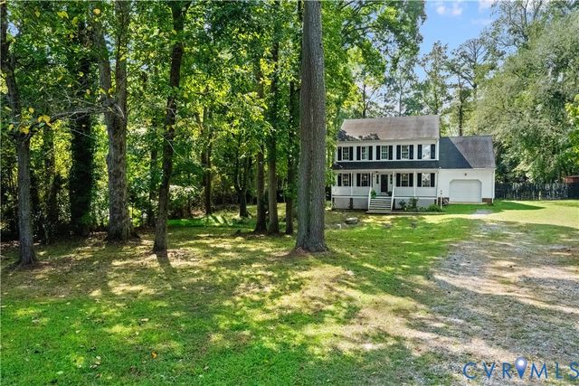 1402 Davis Ln, Hopewell, VA 23860