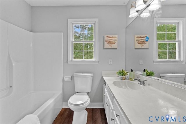 1402 Davis Ln, Hopewell, VA 23860