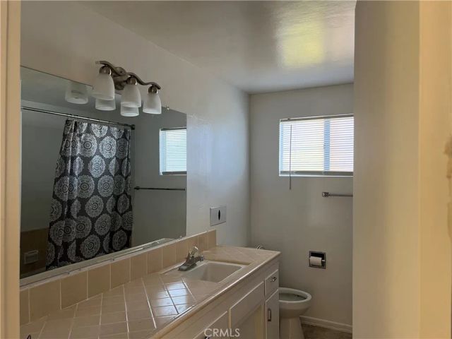 771 S Thompson, Hemet, CA 92543