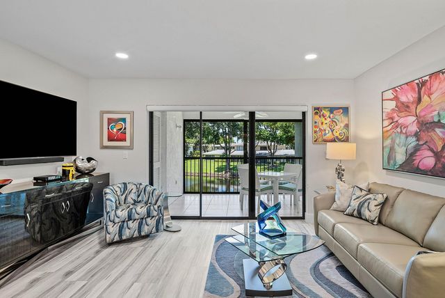 42 STRATFORD Lane W D, Boynton Beach, FL 33436