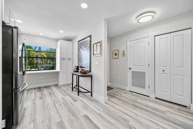 42 STRATFORD Lane W D, Boynton Beach, FL 33436