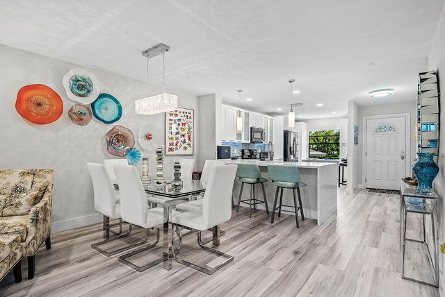 42 STRATFORD Lane W D, Boynton Beach, FL 33436