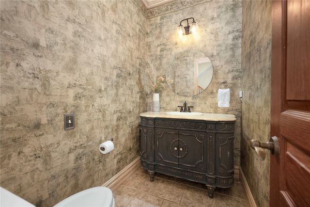 2017 NW Desoto Drive, Bentonville, AR 72712