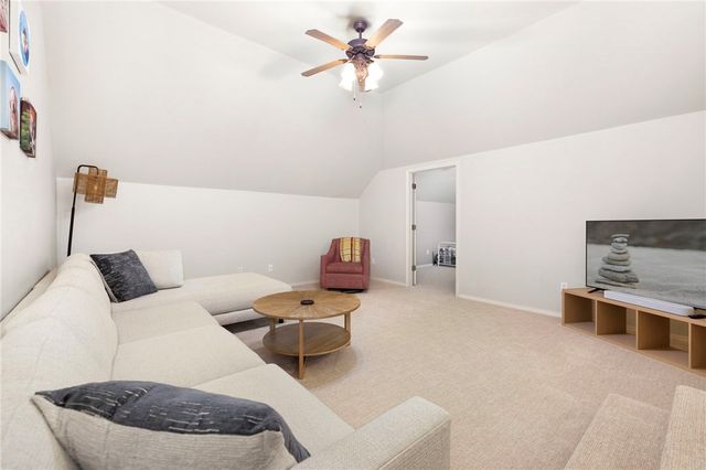 2017 NW Desoto Drive, Bentonville, AR 72712