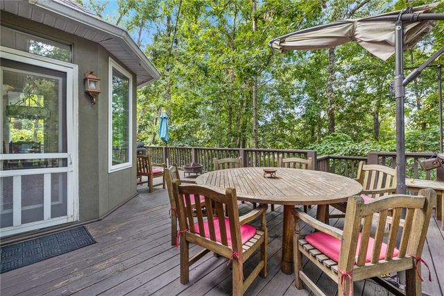 2017 NW Desoto Drive, Bentonville, AR 72712