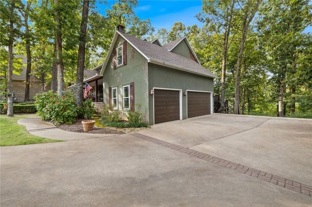 2017 NW Desoto Drive, Bentonville, AR 72712