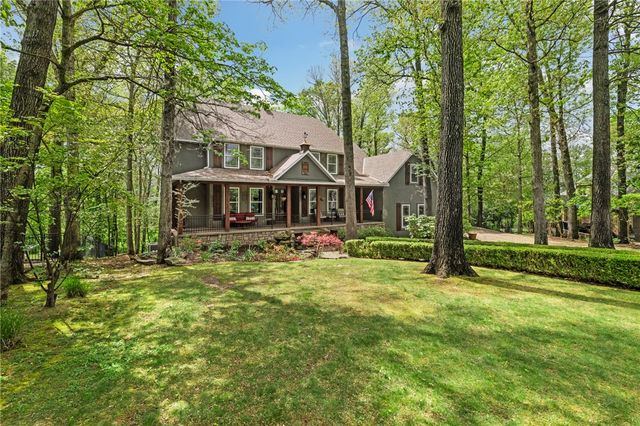 2017 NW Desoto Drive, Bentonville, AR 72712