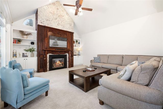 2017 NW Desoto Drive, Bentonville, AR 72712