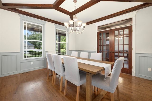 2017 NW Desoto Drive, Bentonville, AR 72712