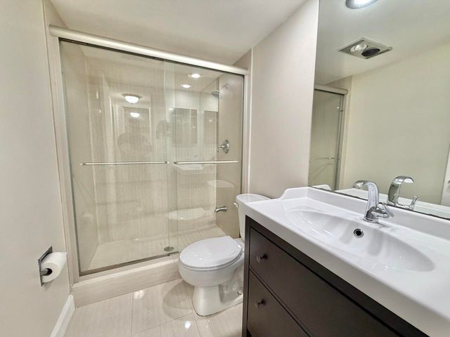 2800 N Palm Aire Drive Unit 404, Pompano Beach, FL 33069