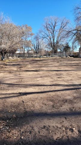 1302 Avenida Cristo Rey Avenue NW, Albuquerque, NM 87107