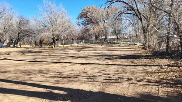 1302 Avenida Cristo Rey Avenue NW, Albuquerque, NM 87107