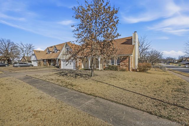 8329 N 118th East Avenue, Owasso, OK 74055