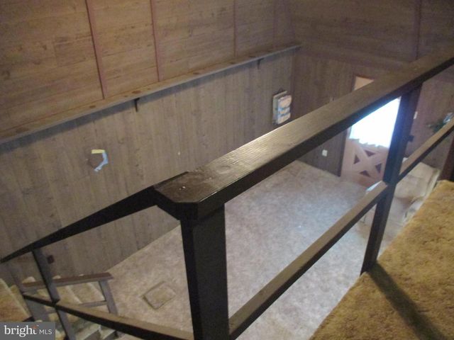 101 HOWDYSHELL HILL RD, Keyser, WV 26726