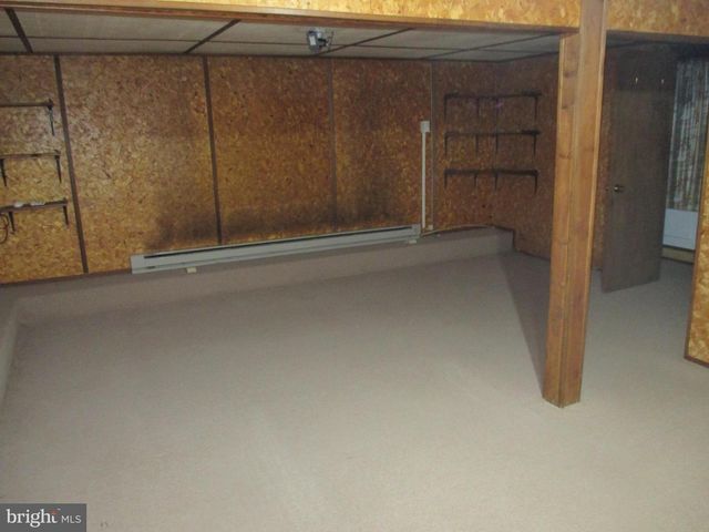 101 HOWDYSHELL HILL RD, Keyser, WV 26726