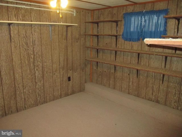 101 HOWDYSHELL HILL RD, Keyser, WV 26726