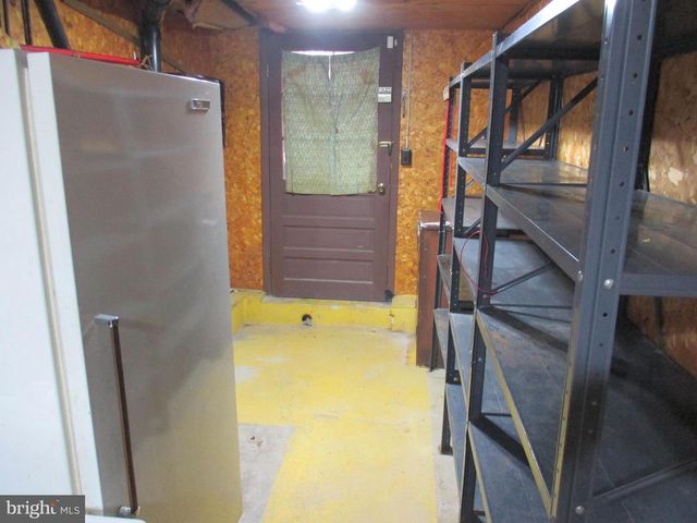 101 HOWDYSHELL HILL RD, Keyser, WV 26726